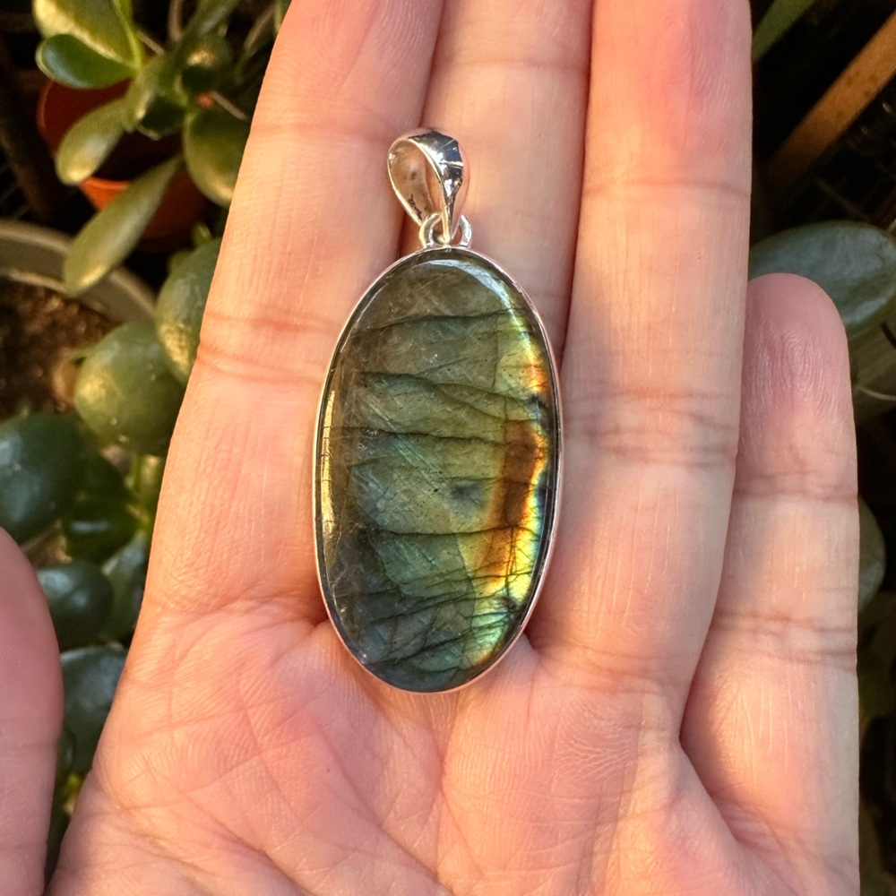 Labradorite Sterling Pendant